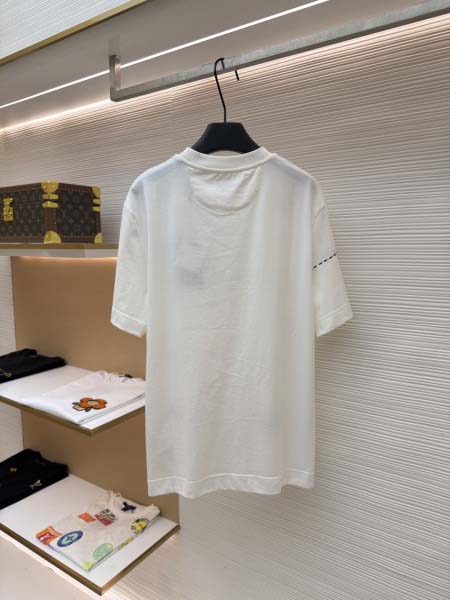 2026年6月17日春夏新作Fendi半袖 tシャツ高品質人気の商品/YGY工場