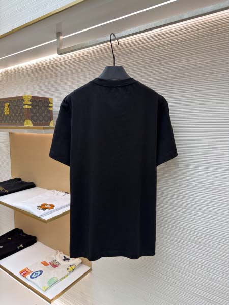 2026年6月18日春夏新作VERSACE半袖 tシャツ高品質人気の商品/YGY工場