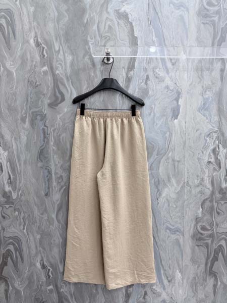 2026年6月18日春夏新作Pradaズボン 女性高品質人気の商品/YGY工場