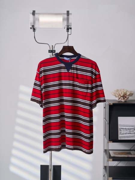 2026年6月16日春夏新作Prada半袖 tシャツ高品質人...