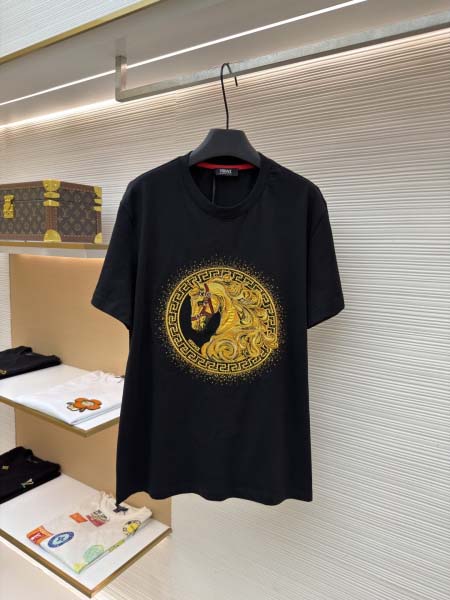 2026年6月18日春夏新作VERSACE半袖 tシャツ高品...