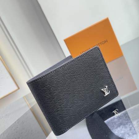2026年7月19日入荷Louis VuittonM30295   Multiple  Taga  LV : 11.5 x 9.0 x 1.5 cm 高品質新作/誕生日プレゼント/XS工場