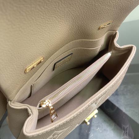 2026年7月19日入荷Louis Vuitton163c01M45978 Madeleine BB  Monogram Empreinte  Monogram  S-lock  Pochette Mtis  高品質新作/誕生日プレゼント/