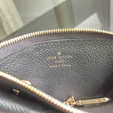 2026年7月19日入荷Louis VuittonM69421 Recto Verso  Monogram Emeinte  L 13.0 x 9.5 x 2.5 cm高品質新作/誕生日プレゼント/XS工場