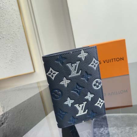 2026年7月19日入荷Louis VuittonM29132 Couvertre Passport10 x 14 x 2.5   高品質新作/誕生日プレゼント/XS工場