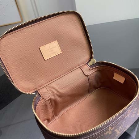 2026年7月19日入荷Louis VuittonM43690 43689 43688    Monogram  35.019.09.0  22.514.08.5   高品質新作/誕生日プレゼント/XS工場