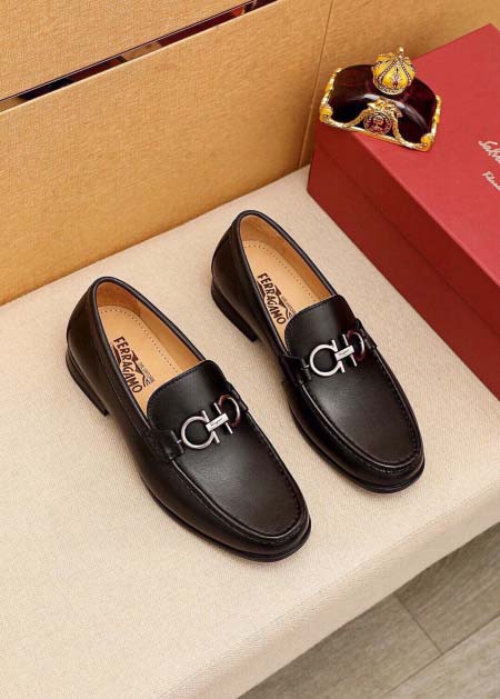 2026年7月1日入荷新品Ferragamoカジュアルシュー...