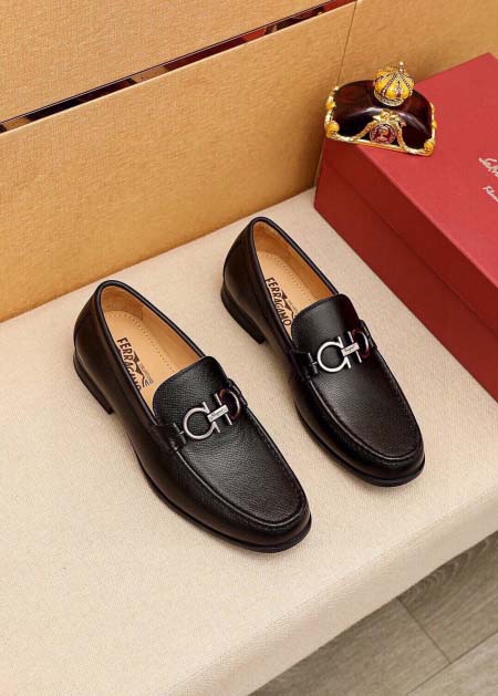 2026年7月1日入荷新品Ferragamoカジュアルシュー...