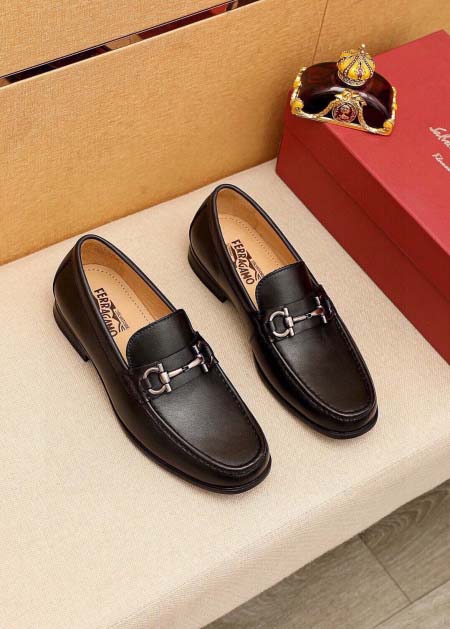 2026年7月1日入荷新品Ferragamoカジュアルシュー...