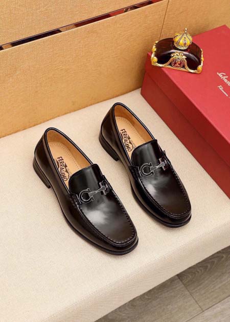 2026年7月1日入荷新品Ferragamoカジュアルシュー...