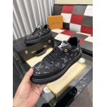 2026年7月1日入荷新品Louis Vuittonカジュアルシューズ/スニーカー｜メンズ靴人気本革製ギフト/誕生日/TL工場