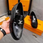 2026年7月3日入荷新品Louis Vuittonカジュアルシューズ/スニーカー｜メンズ靴人気本革製ギフト/誕生日/TL工場