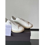 2026年7月3日入荷新品VALENTINOカジュアルシューズ/スニーカー｜メンズ靴人気本革製ギフト/誕生日/TL工場