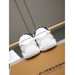 2026年7月7日入荷新品Burberryカジュアルシューズ/スニーカー｜メンズ靴人気本革製ギフト/誕生日/TL工場