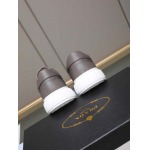 2026年7月7日入荷新品Pradaカジュアルシューズ/スニーカー｜メンズ靴人気本革製ギフト/誕生日/TL工場
