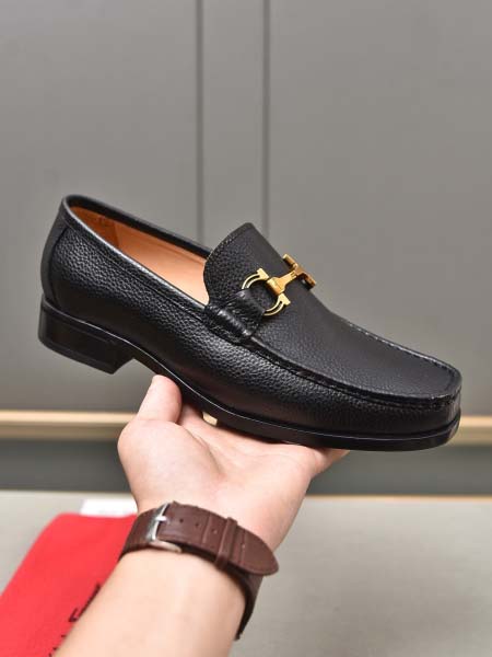 2026年7月13日入荷新品Ferragamoカジュアルシュ...