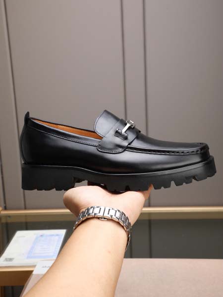 2026年7月13日入荷新品Ferragamoカジュアルシュ...