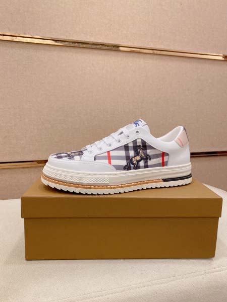 2026年7月18日入荷新品BURBERRYカジュアルシュー...