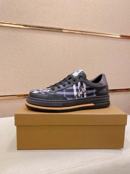 2026年7月18日入荷新品BURBERRYカジュアルシュー...