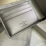 2026年7月19日入荷Louis VuittonMULTIPLE  M60895    11.5 x 9. cm  高品質新作/誕生日プレゼント/XS工場