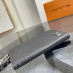 2026年7月19日入荷Louis VuittonM69409 Zippy Dragonne 19.0 x 11.0 x 3.5 cm高品質新作/誕生日プレゼント/XS工場