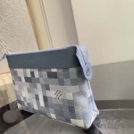 2026年7月19日入荷Louis VuittonP290M28846   POCHETTE VOYAGE SOUPLE   Pochette Voyage Souple  Damoflage  高品質新作/誕生日プレゼント/XS工場