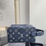 2026年7月19日入荷Louis VuittonP350M28835   LOCKER DOPP KIT   Locker Dopp Kit  Monogram  Monogram Shadow  高品質新作/誕生日プレゼント/XS工場