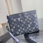 2026年7月19日入荷Louis VuittonP320 M28913Pochet to Go:30 x 21.5 x 1高品質新作/誕生日プレゼント/XS工場