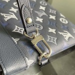 2026年7月19日入荷Louis VuittonP320 M28913Pochet to Go:30 x 21.5 x 1高品質新作/誕生日プレゼント/XS工場