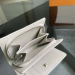 2026年7月19日入荷Louis VuittonM69797  (A) ) ZIPPY  Zippy  Monogram Empreinte  Monogram  高品質新作/誕生日プレゼント/XS工場