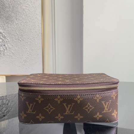 2026年7月19日入荷Louis VuittonM4369...