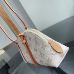 2026年7月19日入荷Louis VuittonM2A078 MultissExessMonogram  30x26x10  高品質新作/誕生日プレゼント/XS工場
