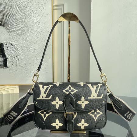 2026年7月19日入荷Louis VuittonM4658...