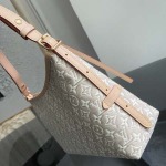 2026年7月19日入荷Louis Vuitton M2A1362026  Carryall East-West  Monogram Emblme    高品質新作/誕生日プレゼント/XS工場