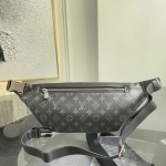 2026年7月19日入荷Louis VuittonM44336DiscoveryMonogram Eclipse47 高品質新作/誕生日プレゼント/XS工場