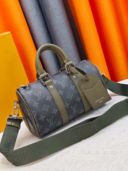 2026年8月8日入荷ヴィトンバッグM28638 M46271 M20900 M25885  Keepall Bandoulire 25  0  Monogram Eclipse 25 x 15 x 11 (CM) 人気の新作/誕生日プレゼ