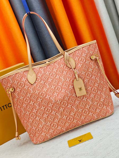2026年8月8日入荷ヴィトンバッグM2A381 M40995 M45685 LV Neverfull  SLV Neverfull+Monogram  322917cm人気の新作/誕生日プレゼント/ZC工場