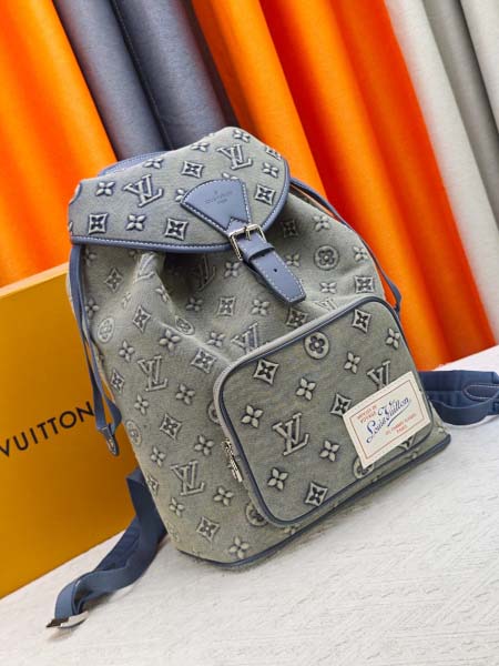 2026年8月8日入荷ヴィトンバッグM22534 M46683 M23127Montsouris   Monogram 32*40*19cm人気の新作/誕生日プレゼント/ZC工場