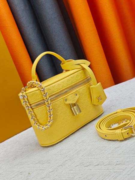 2026年8月8日入荷ヴィトンバッグM47125 M28334 M26097  Vanity Chain Pouch LV:19.0 x 11.5 x 6.5 CM人気の新作/誕生日プレゼント/ZC工場