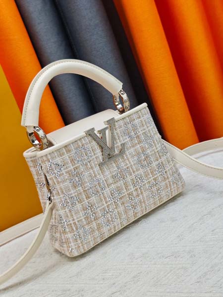 2026年8月8日入荷ヴィトンバッグM26346   LV Mirage  Capucines Nano  Exceptionals  Taurillon Monogram  LV 21x14x 8(CM)人気の新作/誕生日プレゼント/ZC
