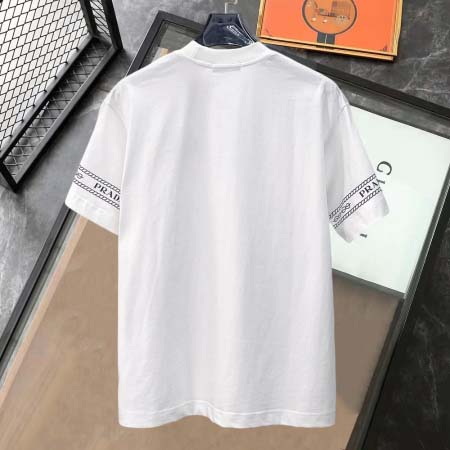 2026年8月18日入荷新作Prada半袖 tシャツ高品質★ファッション/誕生日プレゼント/贈り物/DM工場