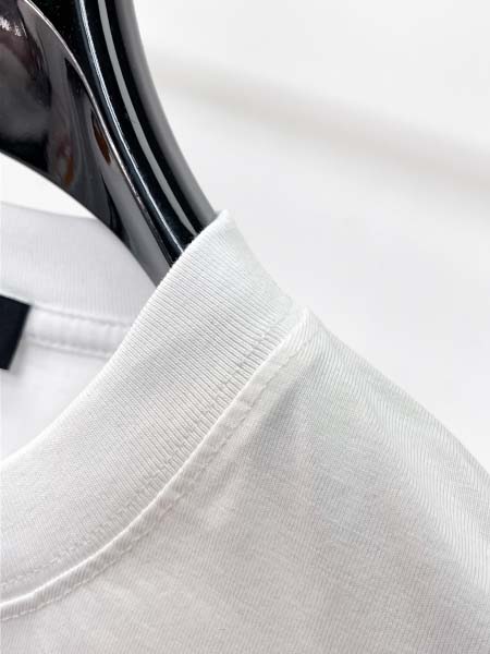 2026年8月18日入荷新作Balenciaga半袖 tシャツ高品質★ファッション/誕生日プレゼント/贈り物/DM工場