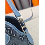 2026年8月8日入荷ヴィトンバッグM15208 M25774Ever More PMMonogram202528x18x12cm人気の新作/誕生日プレゼント/ZC工場