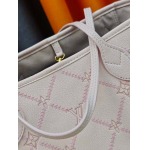 2026年8月8日入荷ヴィトンバッグNEVERFULL  M29486 M40995   Neverfull  Monogram Emeinte Couture   31 x 28 x 14 CM 人気の新作/誕生日プレゼント/ZC工場