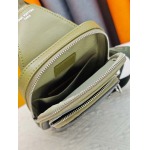 2026年8月8日入荷ヴィトンバッグM11703 M25891 M47137  M15078 M13963 M14953  Avenue  Monogram Eclipse 16 x 33 x 5.7CM 人気の新作/誕生日プレゼント/ZC