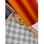 2026年8月8日入荷ヴィトンバッグM46205 M57857 GRACEFUL  monogram31  26.5  14.5cm人気の新作/誕生日プレゼント/ZC工場