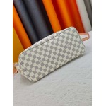 2026年8月8日入荷ヴィトンバッグM46205 M57857 GRACEFUL  monogram31  26.5  14.5cm人気の新作/誕生日プレゼント/ZC工場
