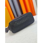 2026年8月8日入荷ヴィトンバッグM46205 M57857 GRACEFUL  monogram31  26.5  14.5cm人気の新作/誕生日プレゼント/ZC工場