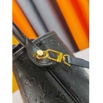 2026年8月8日入荷ヴィトンバッグM46205 M57857 GRACEFUL  monogram31  26.5  14.5cm人気の新作/誕生日プレゼント/ZC工場
