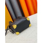 2026年8月8日入荷ヴィトンバッグM29323 M2A067  Nano No Trunk  Trunk  Monogram 15 x 17 x 8 (CM)   Monogram人気の新作/誕生日プレゼント/ZC工場
